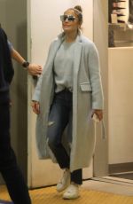 JENNIFER LOPEZ Shopping at Tom Ford in Beverly Hills 12/31/2018