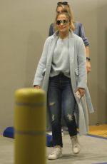 JENNIFER LOPEZ Shopping at Tom Ford in Beverly Hills 12/31/2018