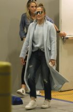 JENNIFER LOPEZ Shopping at Tom Ford in Beverly Hills 12/31/2018