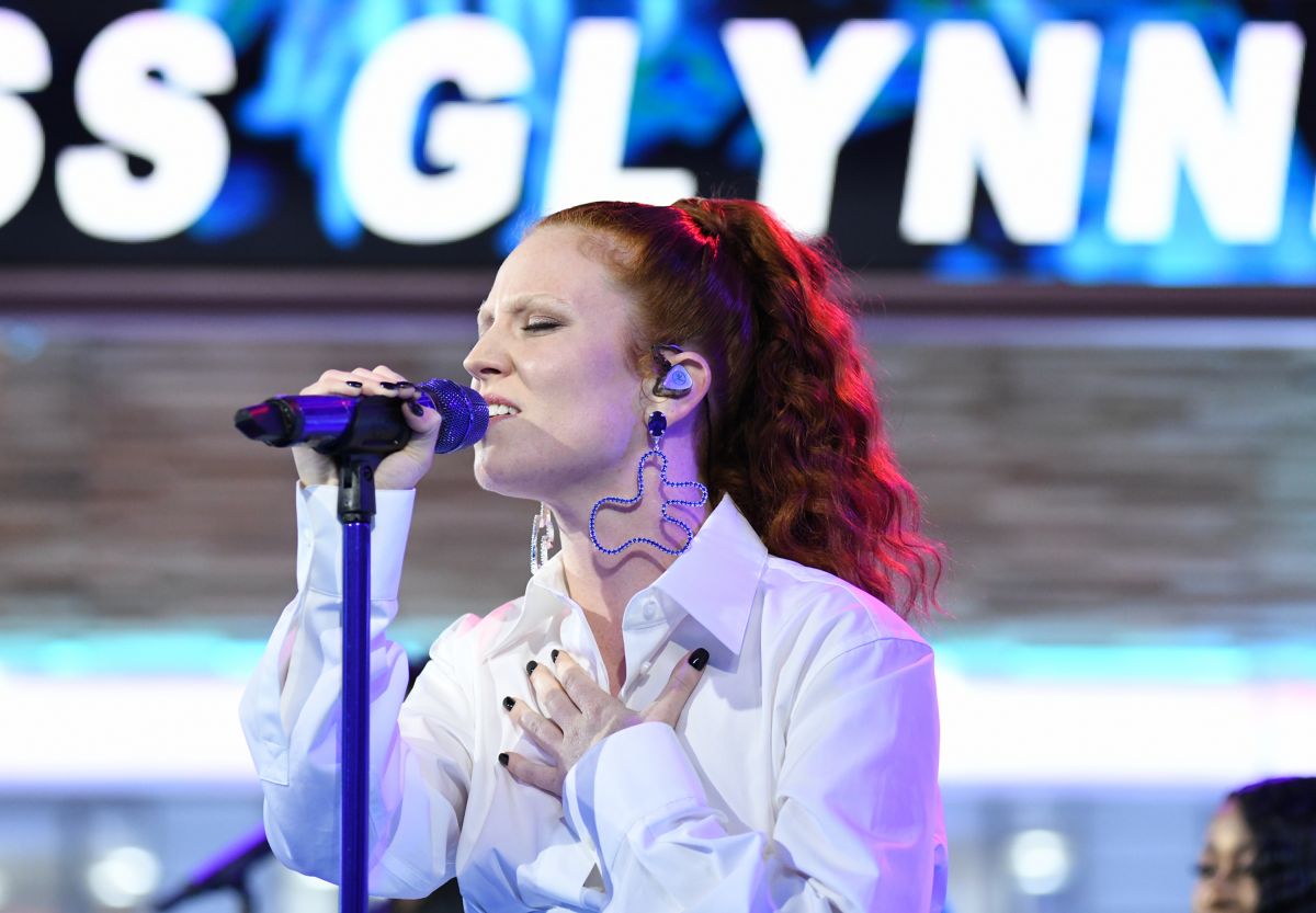 JESS GLYNNE Performs at Good Morning America 01/23/2019 – HawtCelebs