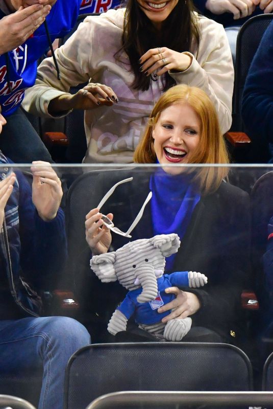 JESSICA CHASTAIN at Philadelphia Flyers vs NY Rangers Game in New York 01/29/2019