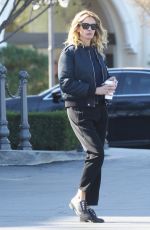 JULIA BROEBRTS Out and About in Calabasas 01/25/2019