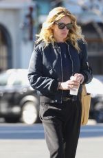 JULIA BROEBRTS Out and About in Calabasas 01/25/2019