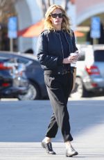 JULIA BROEBRTS Out and About in Calabasas 01/25/2019