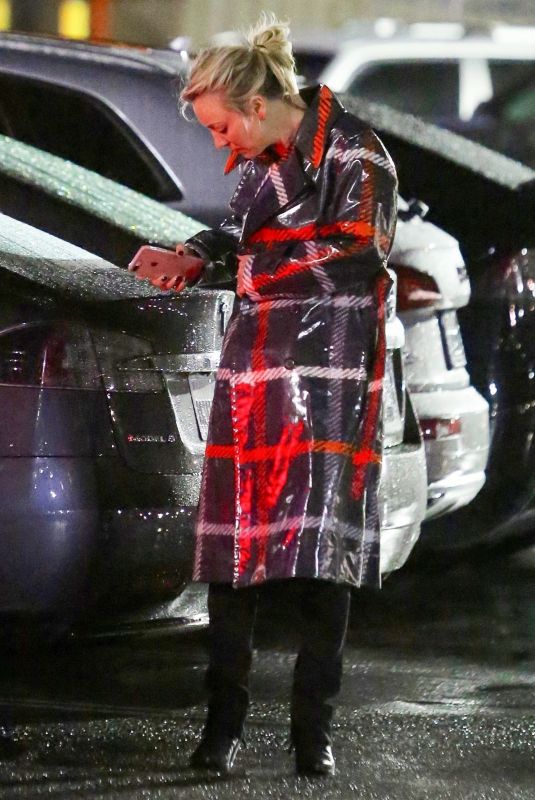 KALEY CUOCO Arrive at Forum in Inglewood 01/16/2019