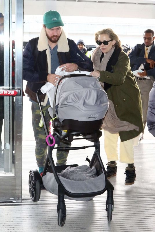 KATE HUDSON and Danny Fujikawa at JFK Airpirt in New York 01/13/2019
