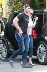 KATE UPTON and Justin Verlander Out for Lnch in Beverly Hills 01/20/2019