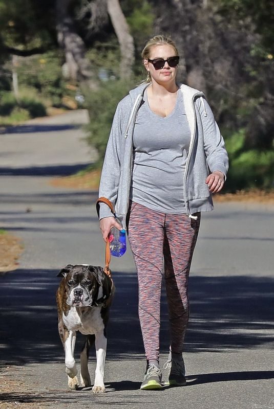 KATE UPTON Out Hiking in Hollywood Hills 01/04/2019