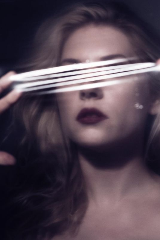 KATHERYN WINNICK on the Set of a Photoshoot, January 2019