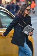 KATIE HOLMES Leaves a Taxi in New York 01/14/2019