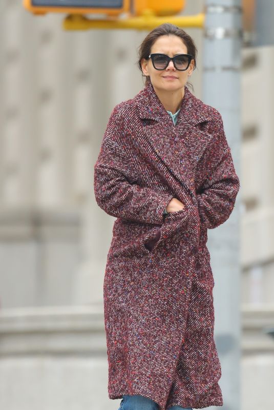 KATIE HOLMES Out in New York 01/08/2019