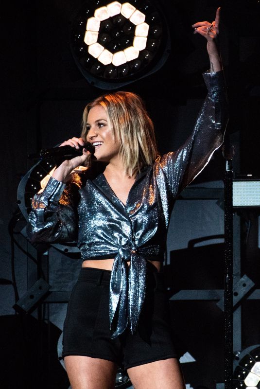 KELSEA BALLERINI Performs at Meaning of Life Tour in Oakland 01/24/2019