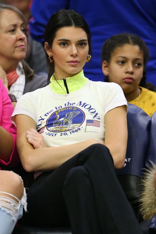 KENDALL JENNER at 76ers vs Thunder Game in Philadelphia 01/19/2019
