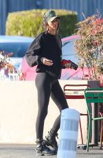 KENDALL JENNER Out for Lunch in Los Angeles 01/09/2019