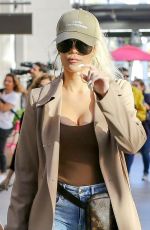 KHLOE and KOURTNEY KARDASHIAN on the Set of KUWTK in Canoga Park 01/24/2019