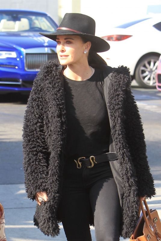 kKYLE RICHARDS Leaves Il Pastaio in Beverly Hills 01/30/2019