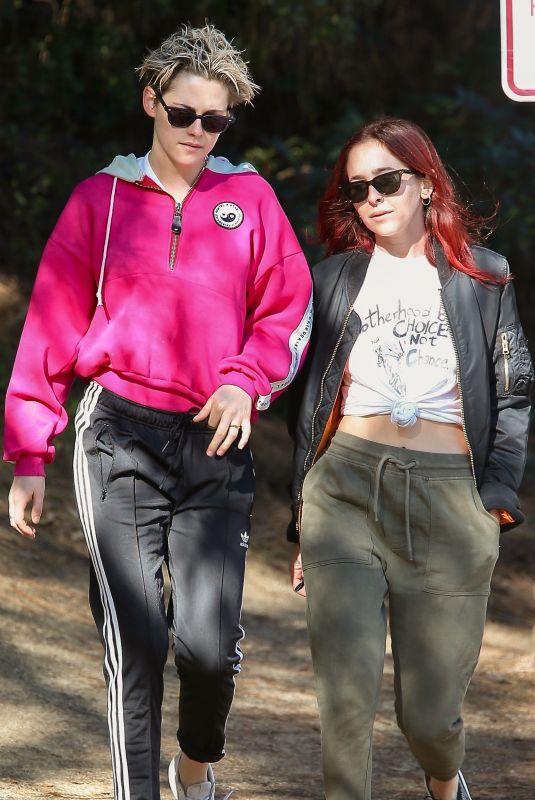 KRISTEN STEWART and SARA DINKIN Out Hiking in Los Feliz 01/09/2019