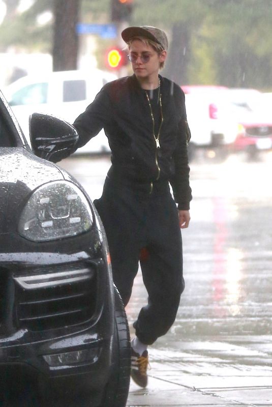 KRISTEN STEWART at a Gas Station in Los Angeles 01/12/2019