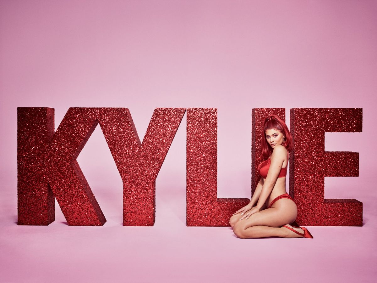 Kylie Jenner For Kylie Cosmetics Valentines 2019 Collection Hawtcelebs 