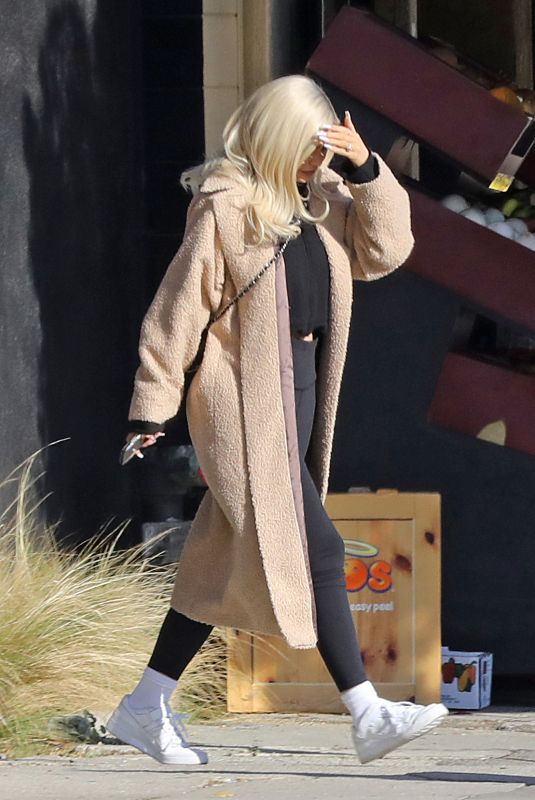 KYLIE JENNER Out and About in Los Angeles 01/09/2019