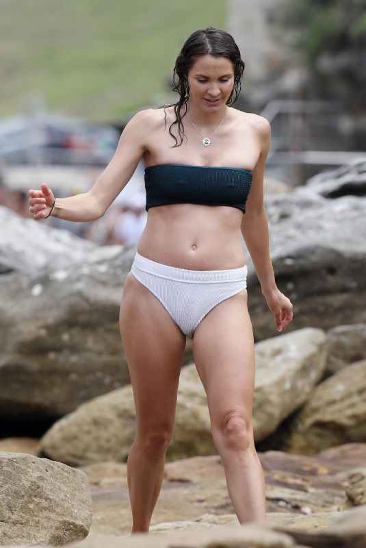 LAURA BYRNE in Bikini at Bondi Beach in Sydney 01/05/2019