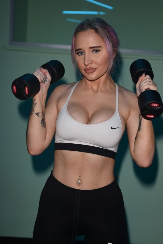 LEONIE MCSORLEY Workout at a New Fitness Space in Manchester 01/14/2019