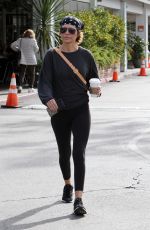 LISA RINNA at Starbucks in Los Angeles 01/20/2019