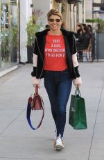 LORI LOUGHLIN Out Shopping in Beverly Hills 12/31/2018