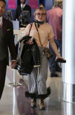 MAISIE WILLIAMS at LAX Airport in Los Angeles 01/28/2019