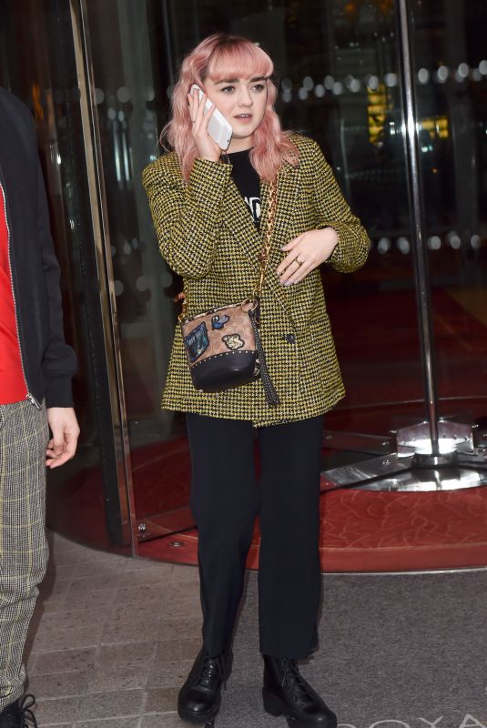 MAISIE WILLIAMS Leaves Royal Monceau Hotel in Paris 01/20/2019