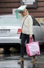 MALIN AKERMAN Shopping at Lassen