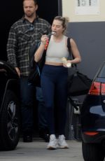 MARGOT ROBBIE Training for Birds of Prey at a Gym in Los Angeles 01/13/2019