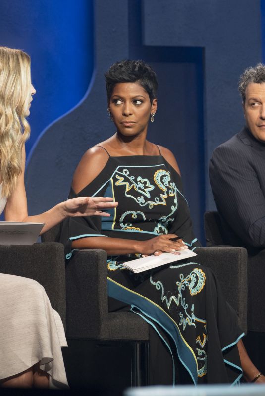 MARTHA HUNT at Project Runway All Stars, January 2019