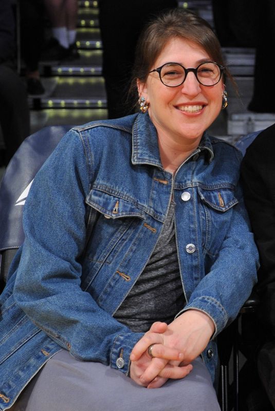 MAYIM MIALIK at a Basketball Game at Staples Center in Los Angeles 12/30/2018