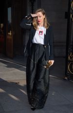 MELISSA GEORGE Out and About in Paris 01/21/2019