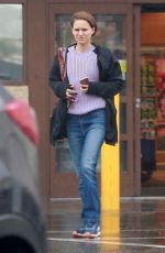 NATALIE PORTMAN Ount and About in Los Feliz 01/14/2019