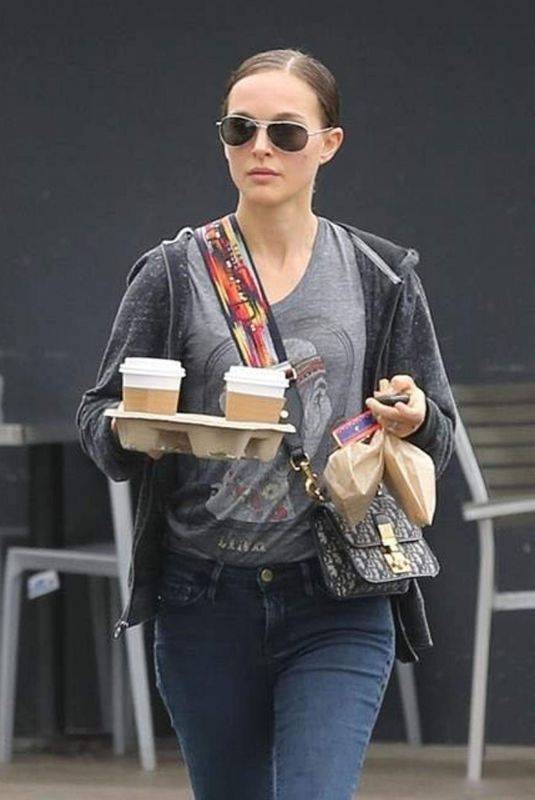 NATALIE PORTMAN Out for Coffee in Los Feliz 01//07/2019