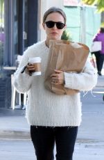 NATALIE PORTMAN Out for Grocery Shopping in Los Feliz 01/04/2019