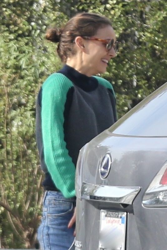 NATALIE PORTMAN Out in Los Angeles 01/29/2019