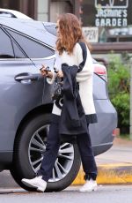 NATALIE PORTMAN Out to Lunch in Los Angeles 01/17/2019
