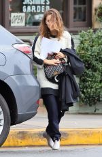 NATALIE PORTMAN Out to Lunch in Los Angeles 01/17/2019