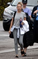 NICOLE RICHIE Heading to Yoga Class in Los Angeles 01/15/2019