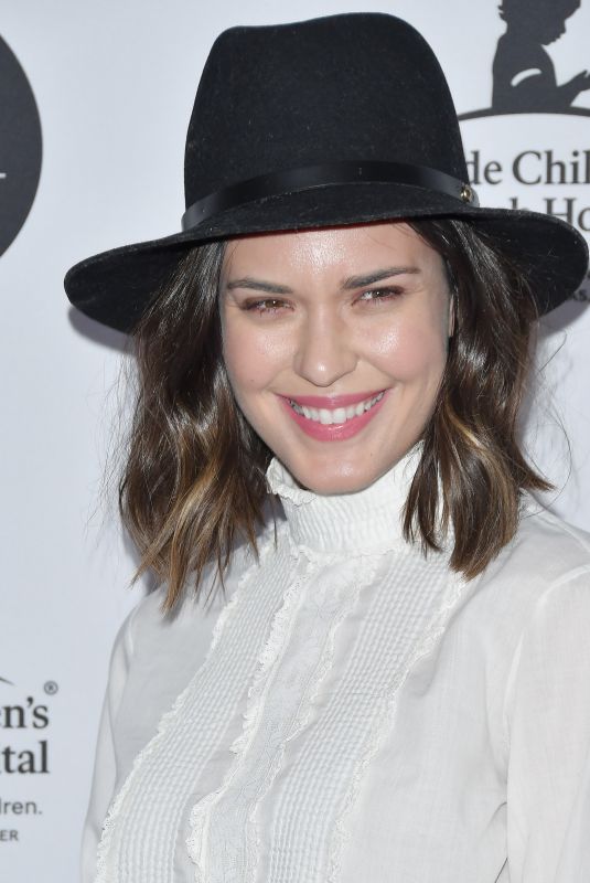 ODETTE ANNABLE at LA Art Show Opening Night Gala 01/23/2019