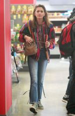 PARIS JACKSON Shopping at Walgreens in Hollywood 01/30/2019
