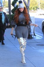 PHOEBE PRICE Out for Lunch in Beverly Hills 01/25/2019