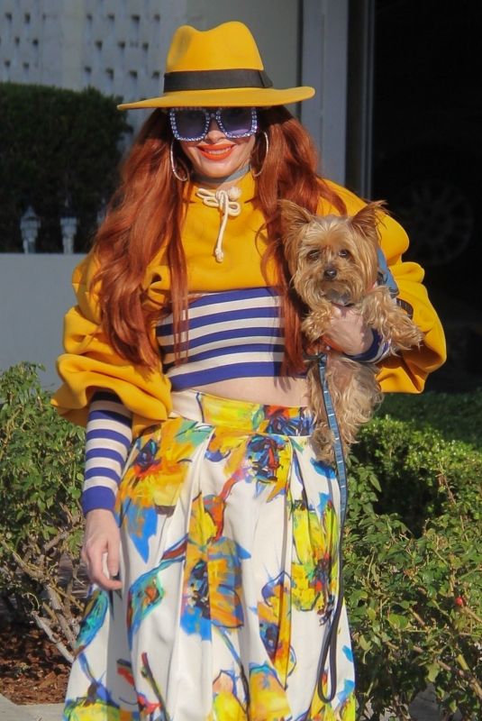 PHOEBE PRICE Out with Her Dog in Beverly Hills 01/30/2019