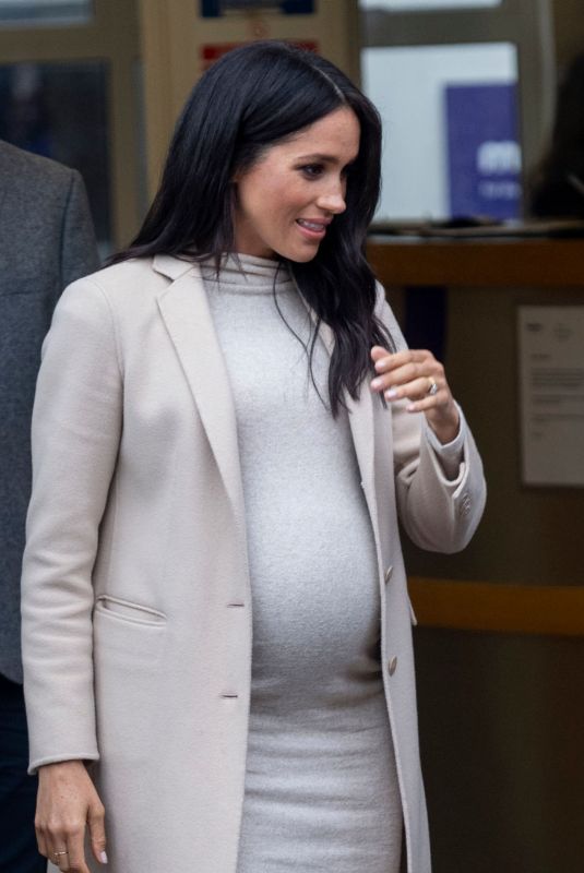 Pregnant MEGHAN MARKLE at Mayhew Animal Welfare Charity in London 01/16/2019