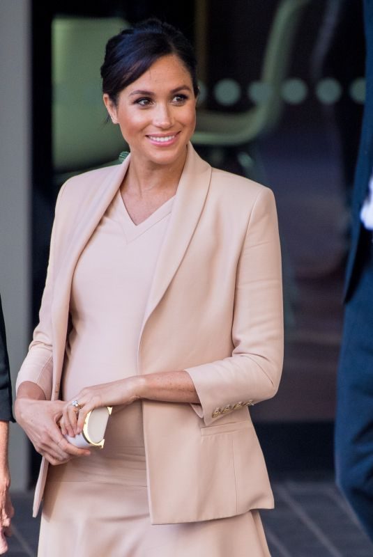 Pregnant MEGHAN MARKLE Leaves National Theatre in London 01/30/2019