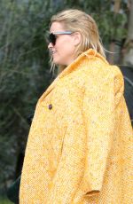 REESE WITHERSPOON Out and About in Santa Monica 01/12/2019