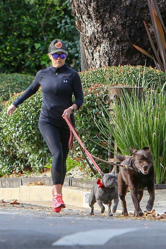 REESE WITHERSPOON Out Jogging with Her Dogs in Santa Monica 01/13/2019